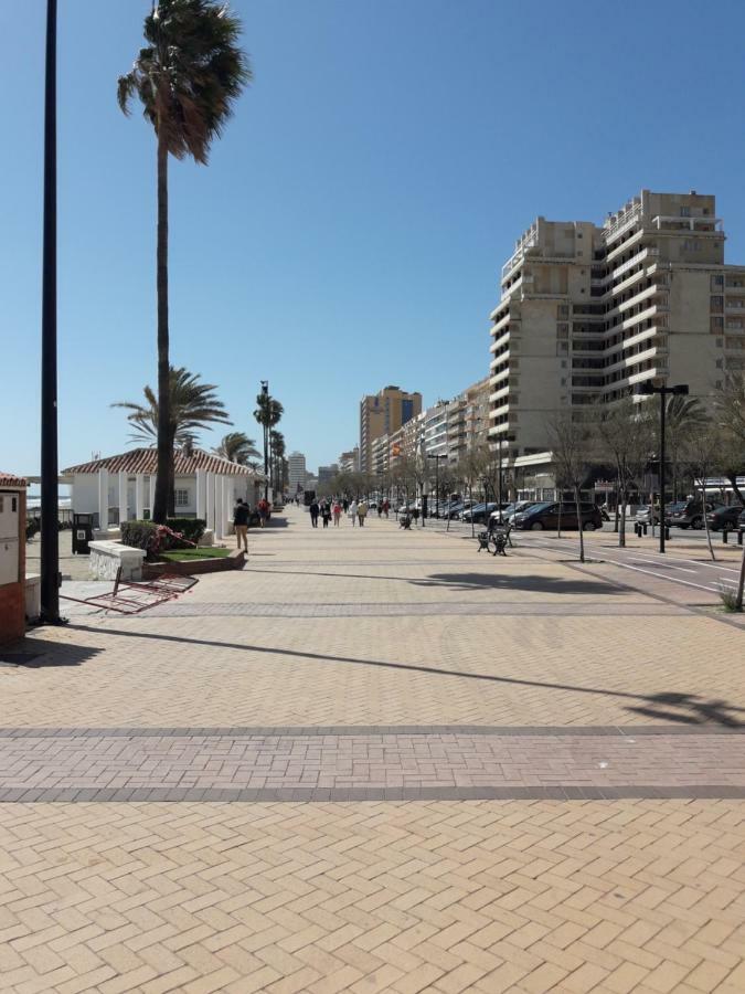 Apartamento Capri Los Boliches Wifi Gratis Beach 100M Fuengirola Zewnętrze zdjęcie